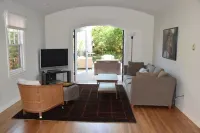 4 bed 3 bath house in wine area near SF. Walk to town. Dog friendly PLV120240032