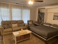 Bellas Cottage-Yosemite Oakhurst Bass Lake winter special lowest price of the yr Hotels near Designs By Christine
