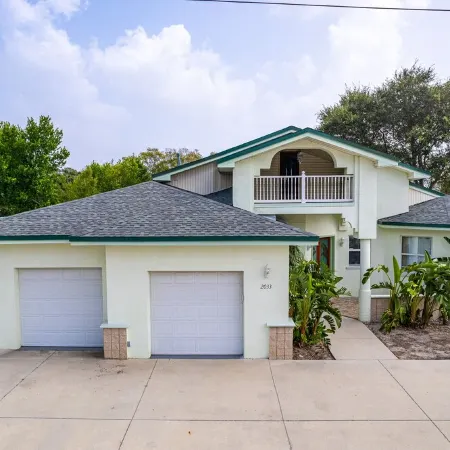 Lakeview Chic 3BD House for golf/beach lovers