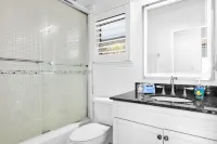 Modern Malibu Road Oceanfront Beach House with AC Hotels in Malibu