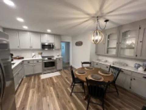 Beautiful 2BD 2BA home in small-town America