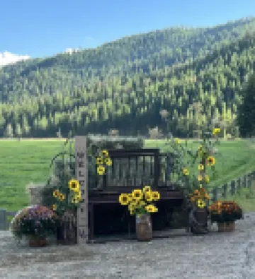 Horse Creek Ranch Luxurious Western Bunkhouse/Cabin