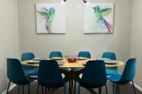 5Br One Story Retreat w/Hot Tub Grill, Chill & Family Time