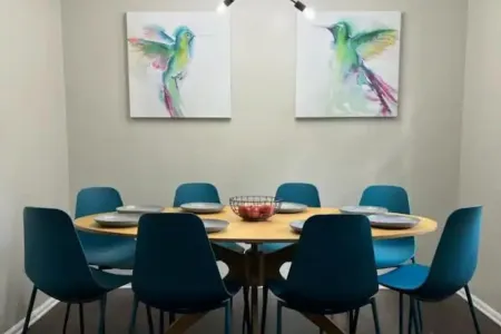 5Br One Story Retreat w/Hot Tub Grill, Chill & Family Time Отели рядом с Аэропорт Коламбус Метрополитен