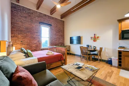 King size suite with kitchenette