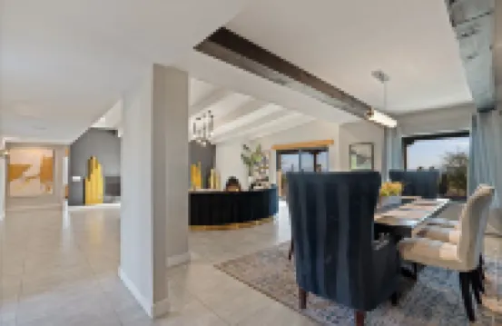 Luxury Desert Escape Pool, Spa, Pickleball, Basketball • Scenic Foothills Views Hotels in Catalina Foothills