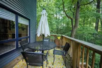 Moores Place -Wooded View-Great Location-Game Rm-by IU