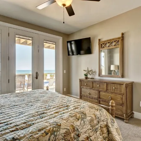 Spectacular 9 Bedroom Luxury Oceanfront sleeps 40  Heated Pool* + Hot Tub*!!