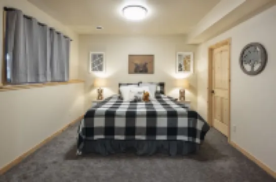 4-Bedroom Lakehouse minutes away from downtown Minocqua