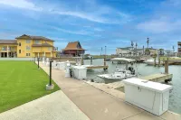 Luxury Waterfront  Condo with Breathtaking Sunsets and Marina Views