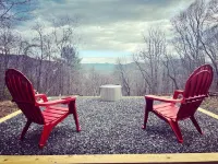 Stylish Cataloochee Mtn Cabin with a hot tub.
