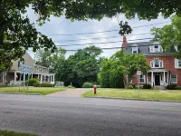 Historical Home Close To Downtown