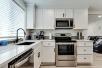 Fully Remodeled 2 Bedroom Home! Fantastic Central Location!