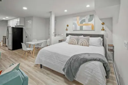 The Biker Bunker- Hot Tub - Next to MTB & Close to Downtown Bentonville