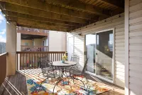 Family/Pet Friendly Walk-in Branson Condo by Sdc with Pool