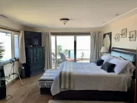 Luxe and Spacious Lakefront House with Brand New Dock and Boat Lift Hotels in Lakeport