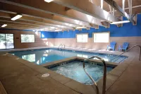 Pool & Hot Tub. Family Friendly. Easy Access to Downtown Breckenridge.