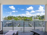 Waterfront Relaxation - Modern Comfortable Condo 새러소타 호텔