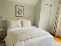 Stylish and Comfortable Downtown Historical Home Two Blocks From the River Hotels in Clayton