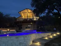 LakeTravis Waterfront~BoatDock~Swimming Pool~Hot Tub~PICKLEBALL/Basketball Court