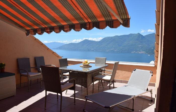 CASA ELENA - A terrace on Lake Maggiore