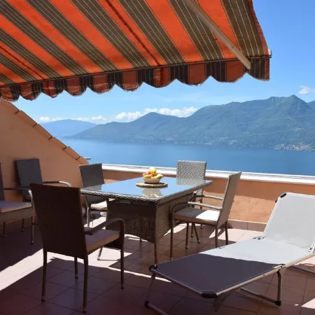 CASA ELENA - A terrace on Lake Maggiore