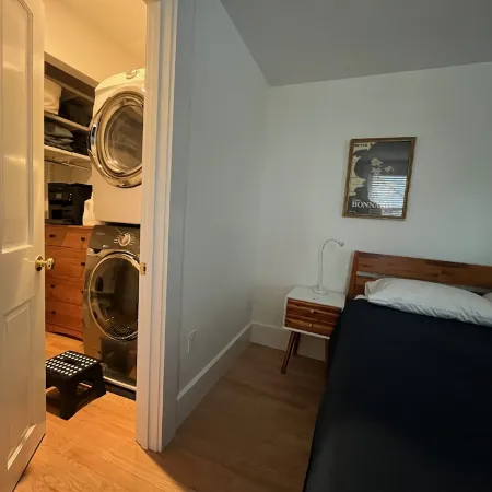 Quiet, private 1 bedroom garden apt near Harvard/MIT, sleeps 4 adults + 1 infant