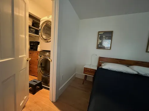 Quiet, private 1 bedroom garden apt near Harvard/MIT, sleeps 4 adults + 1 infant