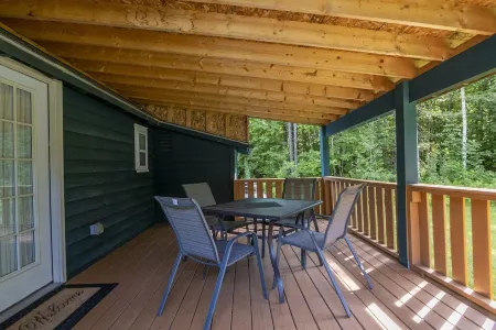 ❤️New! 2.5 mi to Whiteface, ADK Cabin w/ Fire pit Отели в г. Уилмингтон