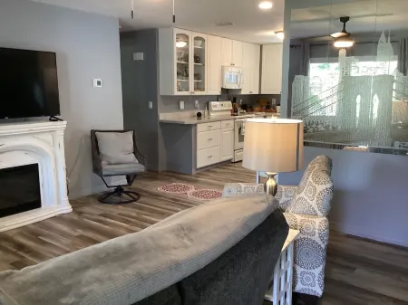 Crystal Cottage your destination to fun in the sun and activities