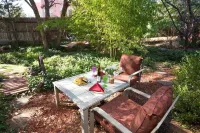 'Sedona Serenity' - Romantic Garden Casita 오크 강 주변 호텔