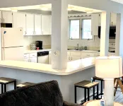 Spacious House short walk to Bills Stadium Hotel di Orchard Park