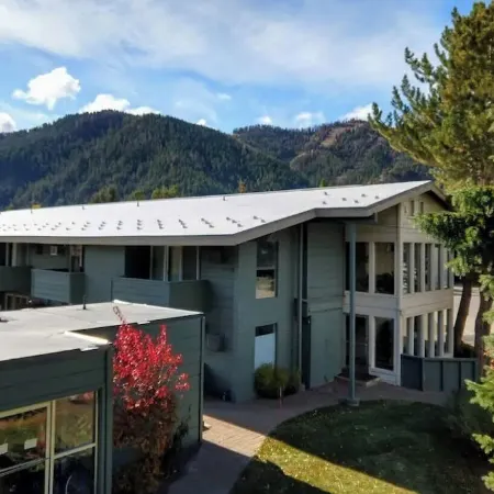 Sun Valley Studio | Walk to Ski Lifts, Restaurants & Trails | Fresh Renovation