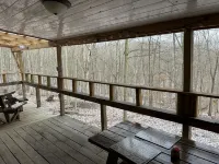 Cozy cabin near hocking hills & tar hollow state park atvs & pets welcomed