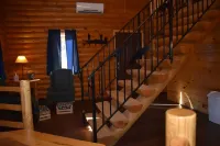 Modern log cabin with a cozy feel along the Clearwater River