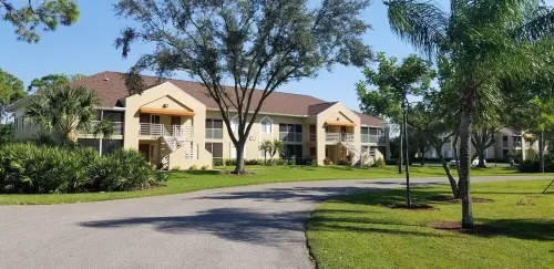 BEACH & SUNSETS CONDO!