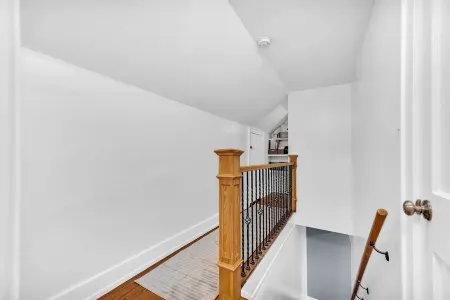 Newly renovated Cozy home with chef kitchen, pretty much fully stocked