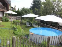 House Rosebud. The family-friendly vacation home with plenty of outdoor space Hotels in Weilheim
