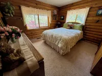 Hummingbird Hill Resort: Hot Tub, Atv/Utv Access, Trails, Pets & Kids Love It!