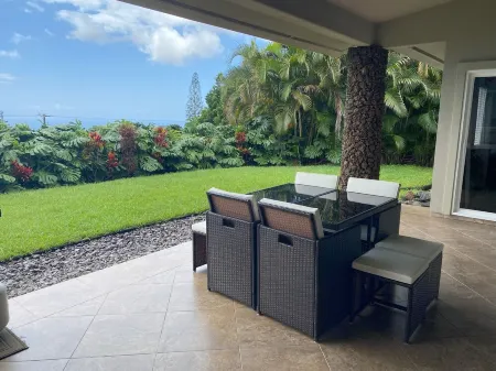 Private & Beautiful home on 1 acre close to airport, beach, & Kailua-Kona town