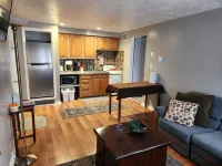 Small Welcoming Pet Friendly 1 bedroom Apartment Hotels in Cerro Gordo County