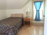PET FRIENDLY Ranch Living w/ beautiful vistas near local attractions/festivities