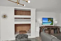 Oceanfront, Stunning, Renovated, Guests Love it!