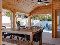 Cola's Hideaway Pool House Retreat & Outdoor Oasis