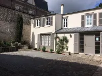 Beautiful apartment 35m2 Chartres center with parking