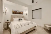 Luxurious Rental with Ideal Downtown Proximity - Stroll to Pearl Street and CU.