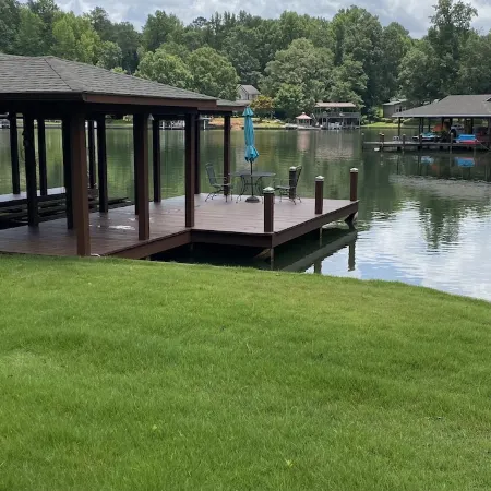 Cozy Lake Front Home with Private Boat Launch/Dock