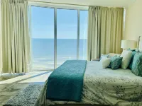 Ocean Front, Amazing Balcony with Floor to Ceiling Windows. Sunsets & Sunrise. - バルコニー