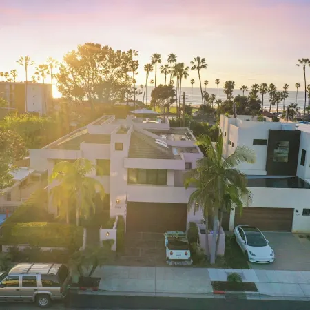 Sunset Beach House in Heart of La Jolla Shores