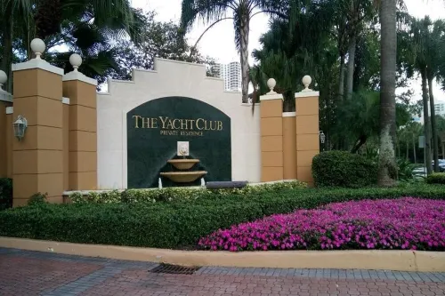 Yacht Club At Aventura Cozy Pool Beach Gym Golf Tennis Aventura Mall Raquetball